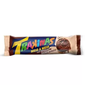 Biscoito Recheado Trakinas Meio A Meio Chocolate Ao Leite E Branco 126G